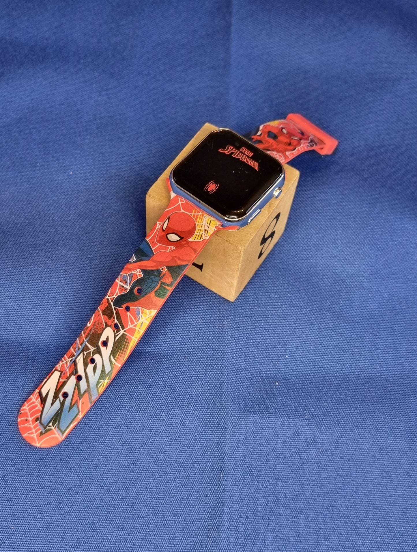 Montre GG luxe Spiderman