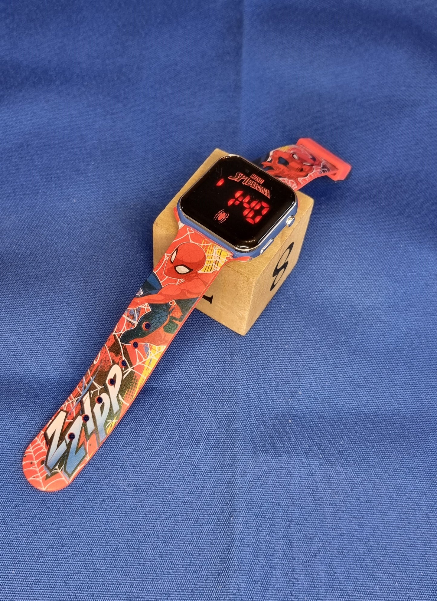 Montre GG luxe Spiderman
