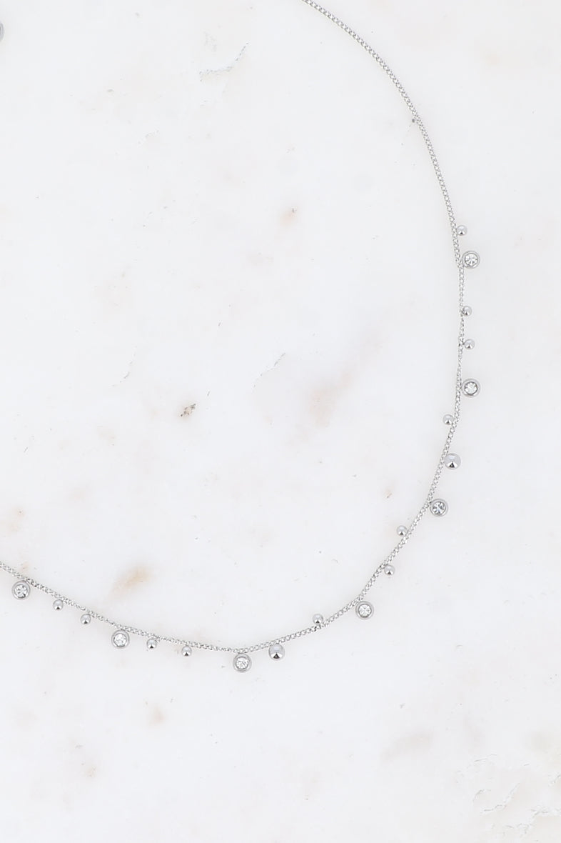 Collier - boules et cristaux taillés
