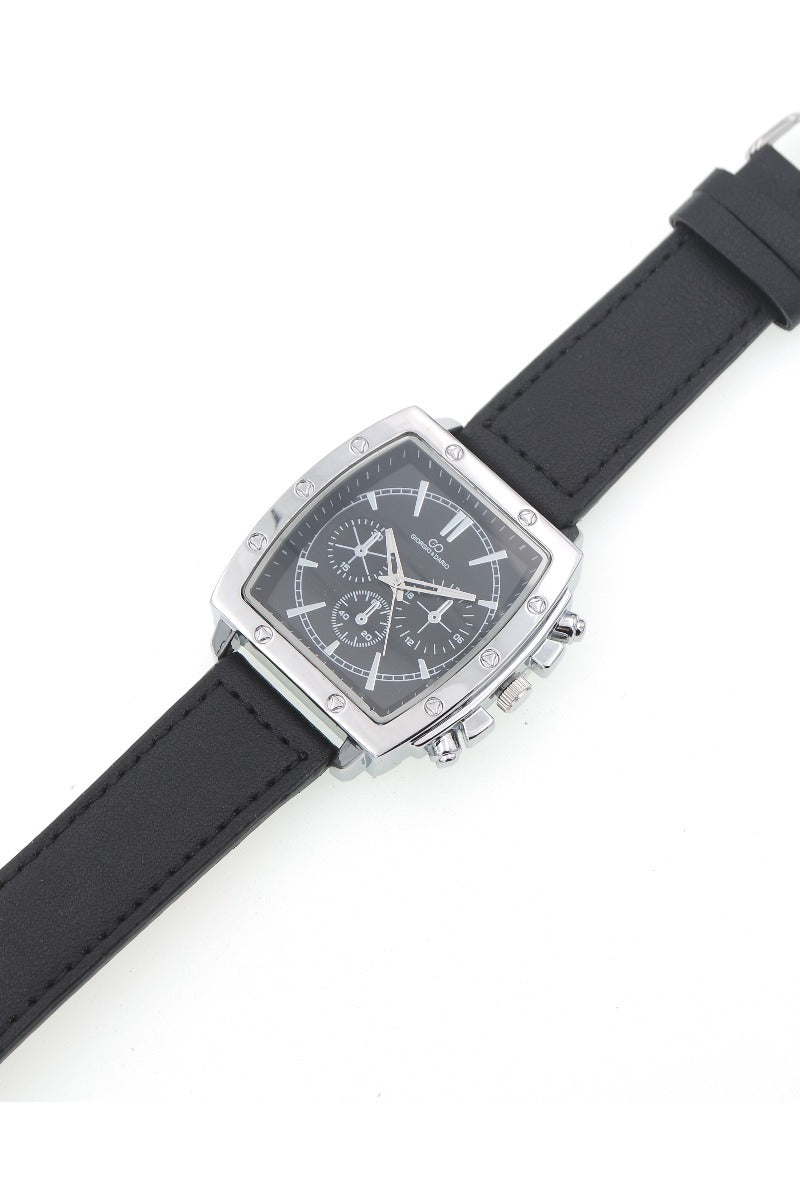 Montre noir fond noir rectangulaire